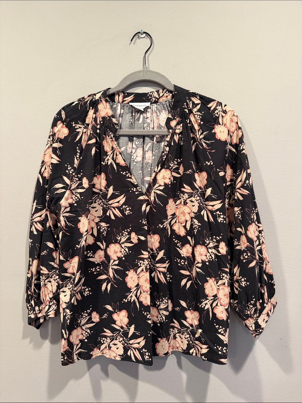 EVEREVE Black & Pink Floral Split-Neck Blouse- small